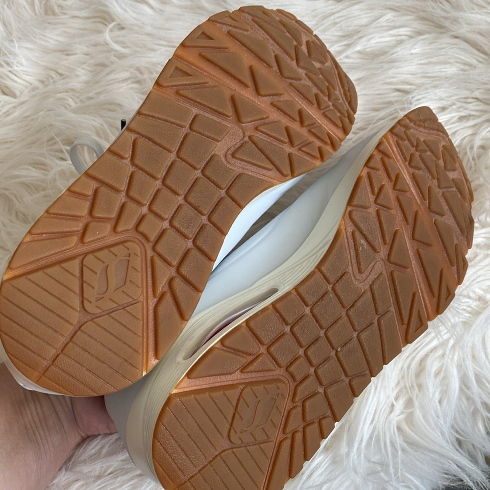 SKECHERS street Los Angeles air-cooled memory foam sneakers - Picture 7 of 12